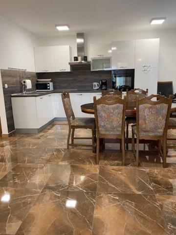 Apartman L. Banjole Bagian luar foto